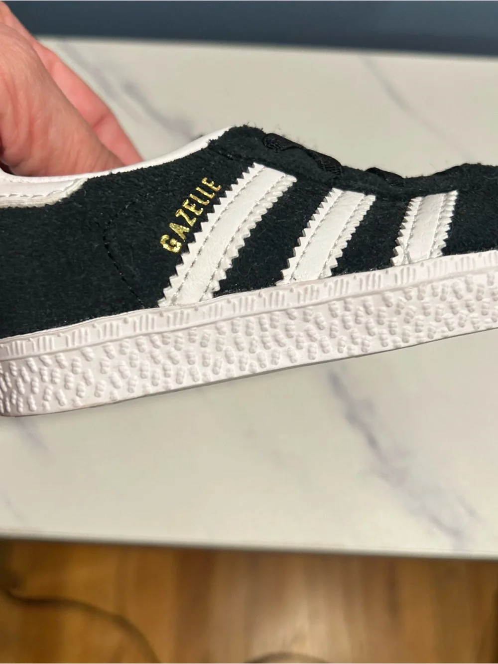 adidas no box